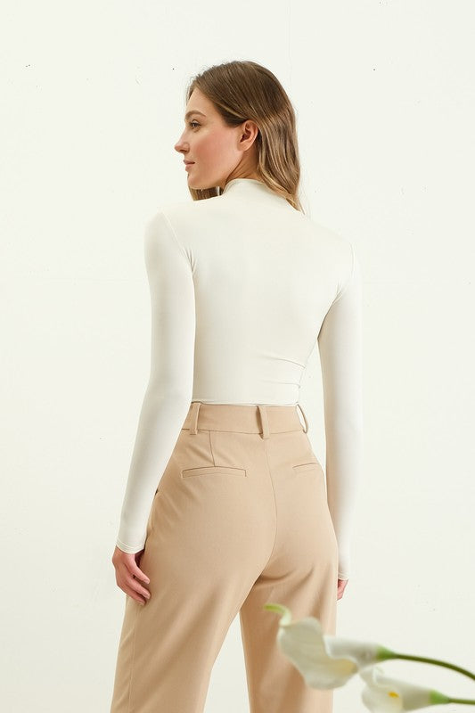 Light Beige Seamless Long Sleeve Mock Neck Bodysuit