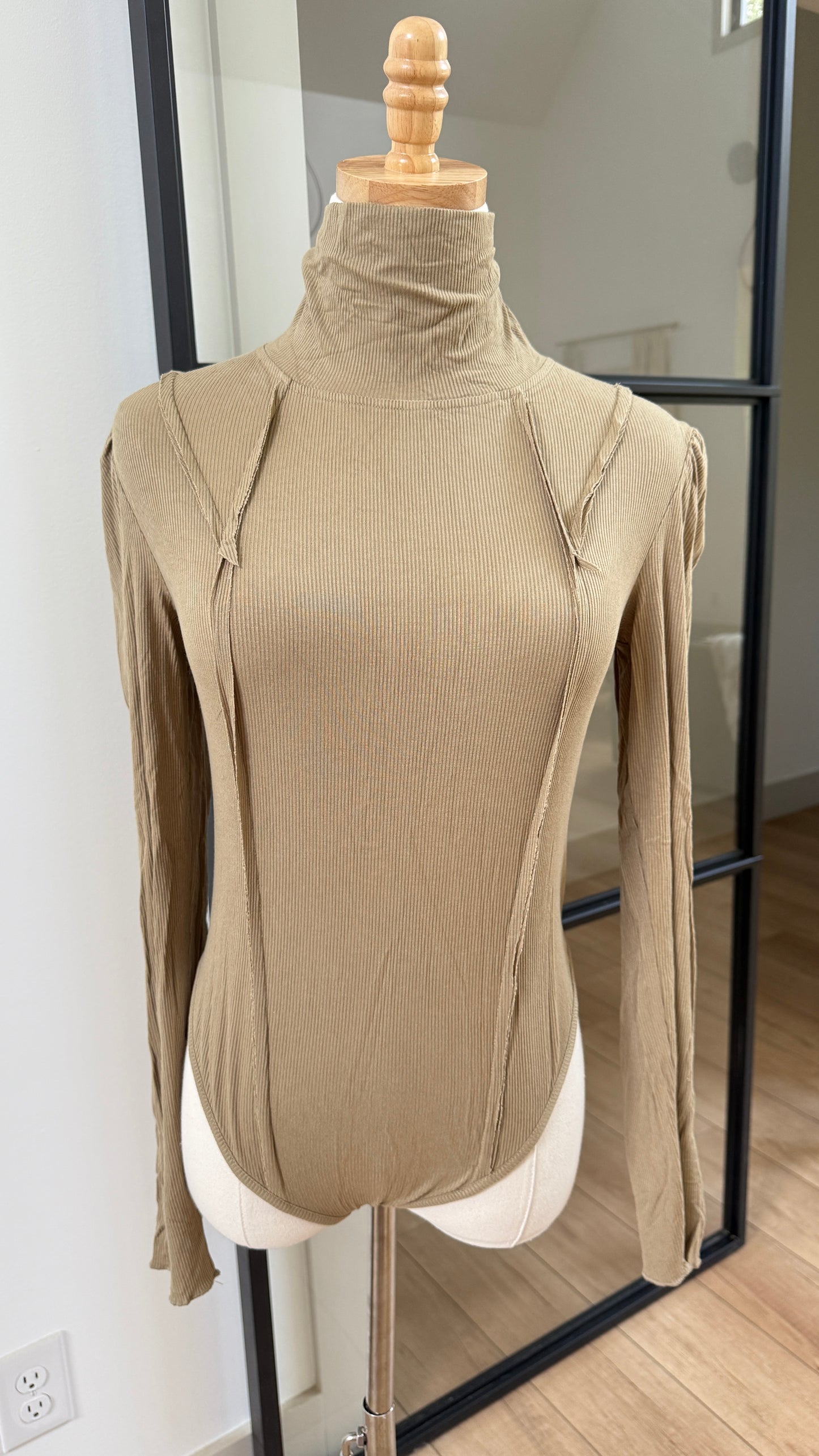 Pol Mockneck Bodysuit