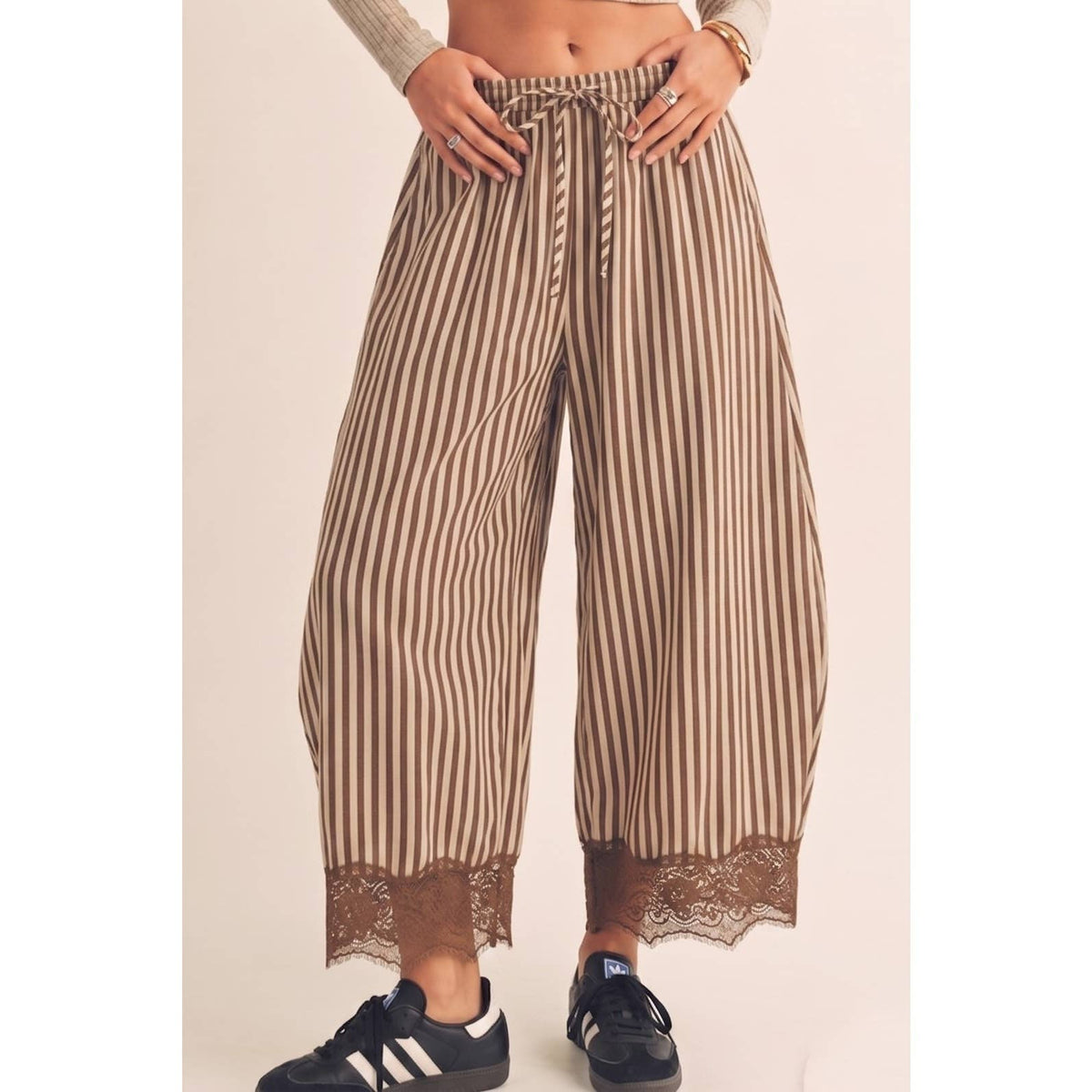 Lace Trim Barrel Stripe