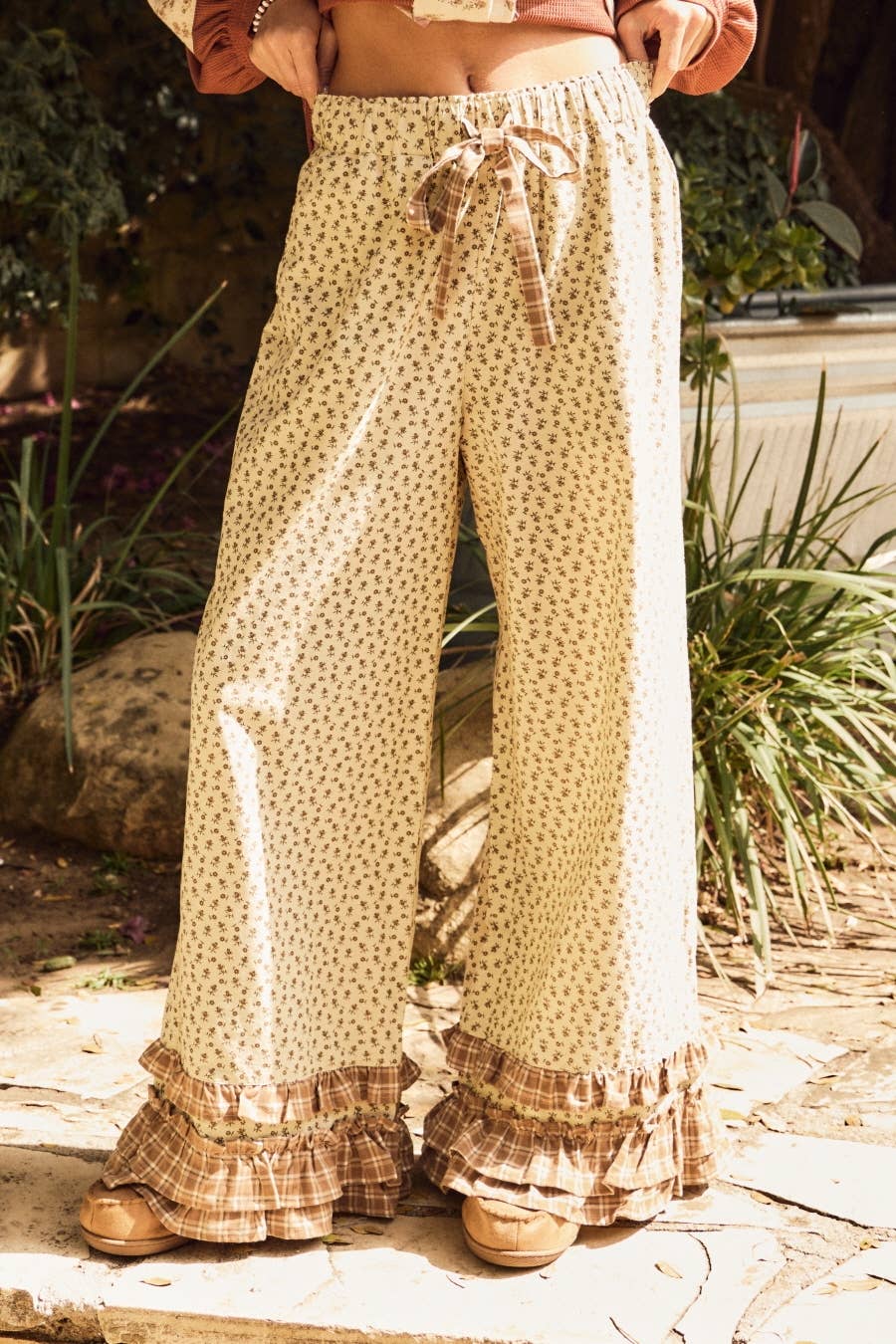 Floral Print Wide Leg Pants
