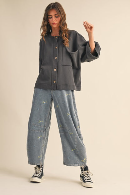 Embroidered Barrel Jeans