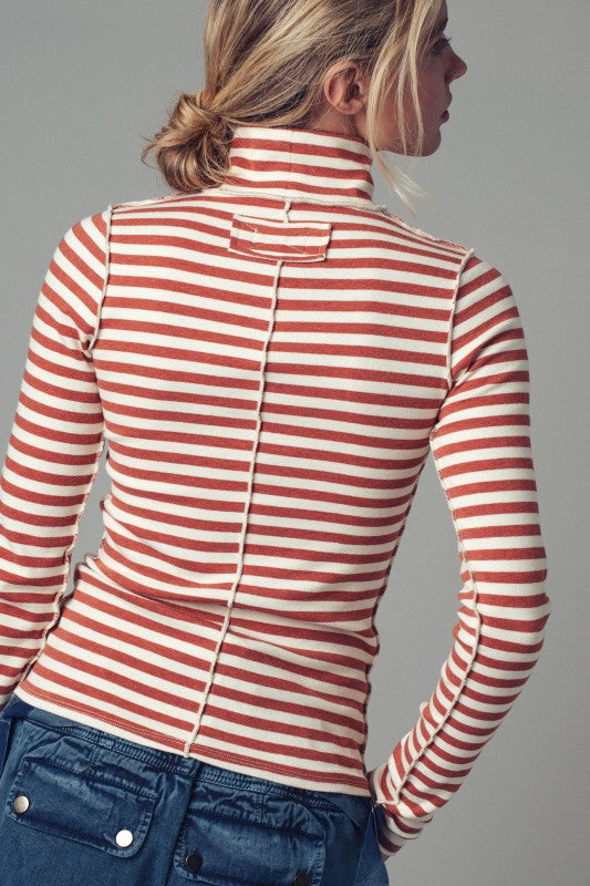 STRIPE MOCK-NECK-Rust