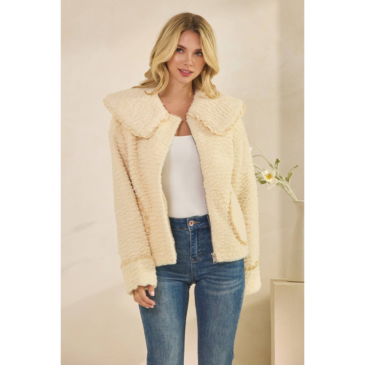 Sherpa Peterpan Collar