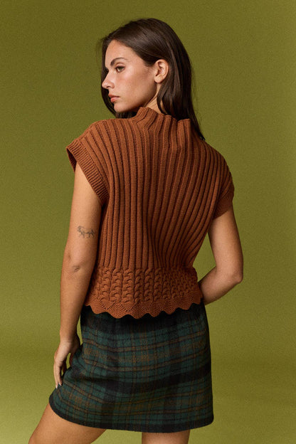 Rory Sleeveless Mockneck