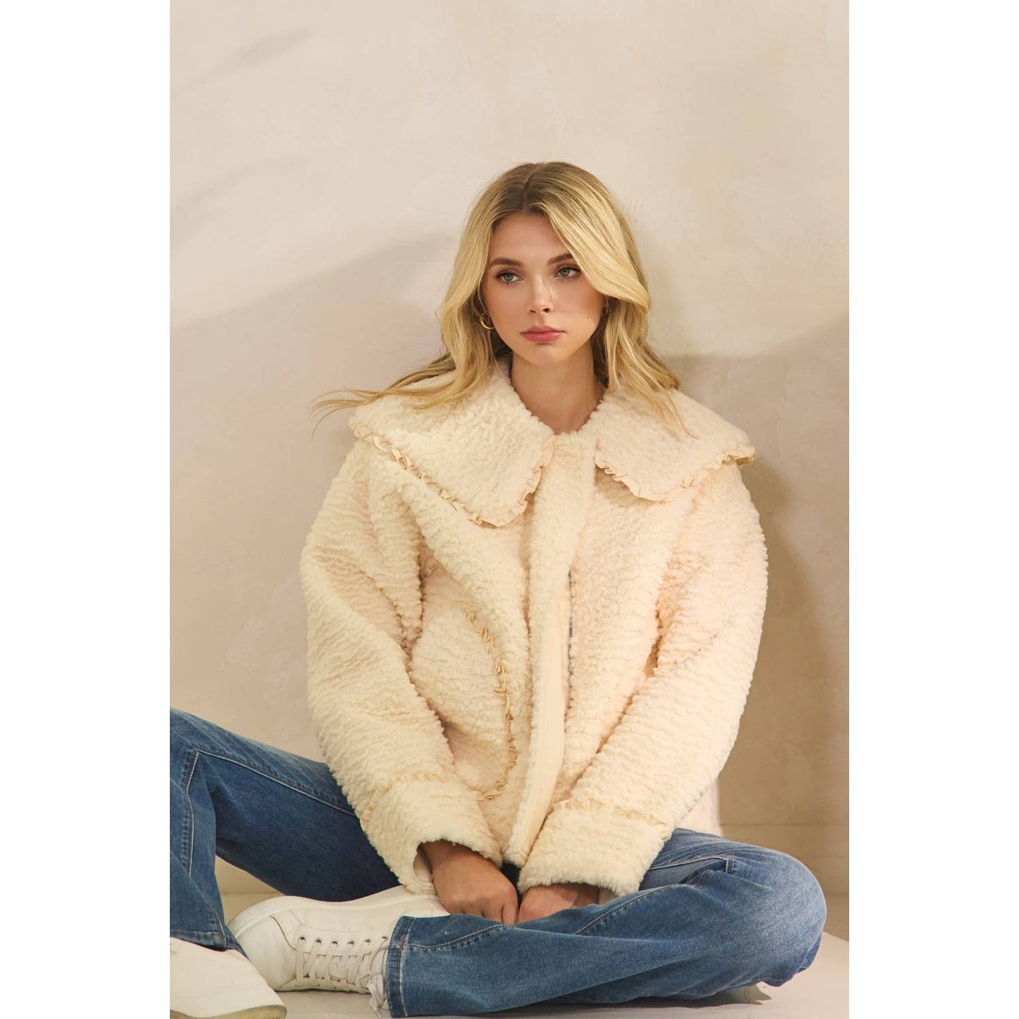 Sherpa Peterpan Collar