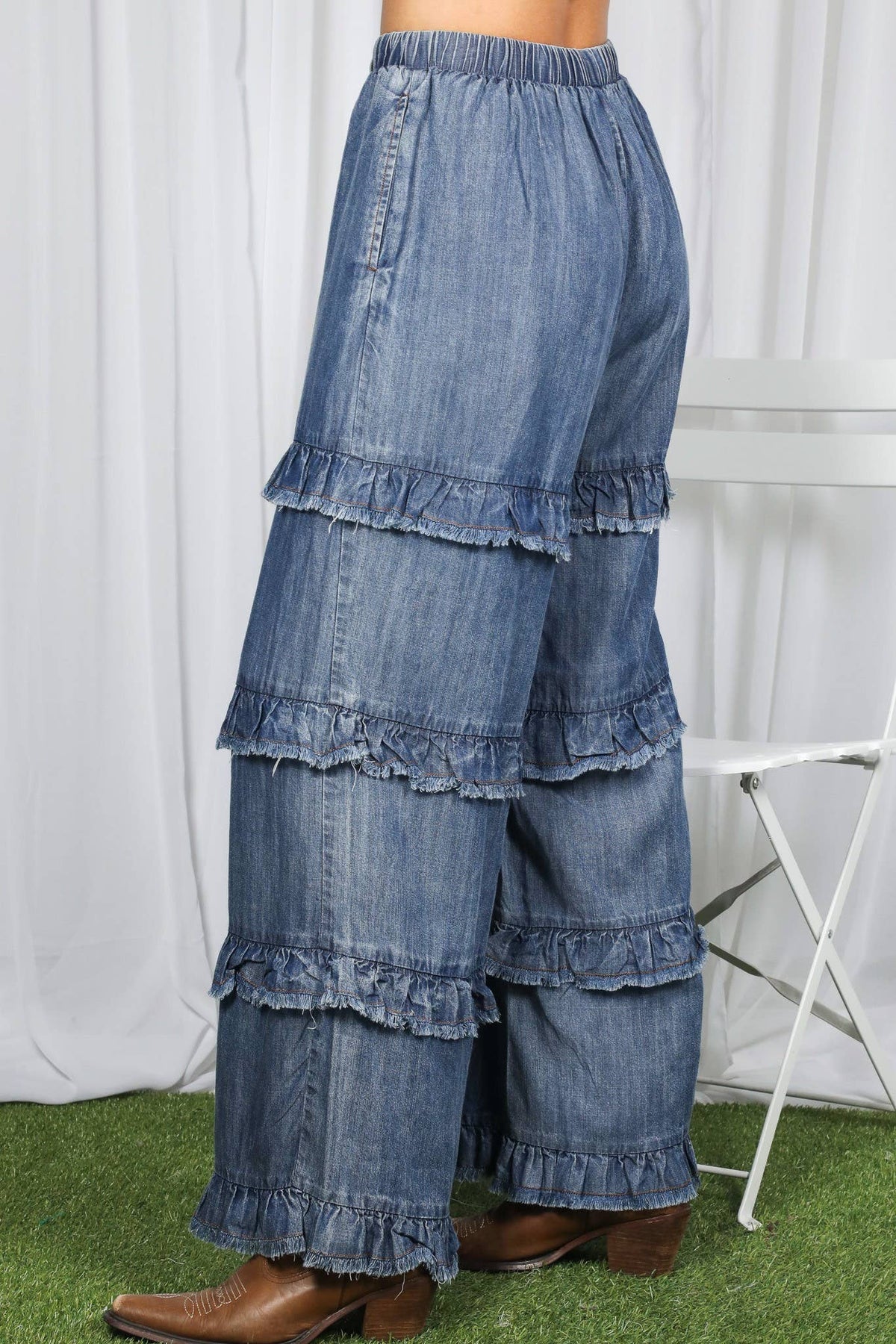 Frayed Ruffle Denim Pants