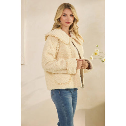 Sherpa Peterpan Collar