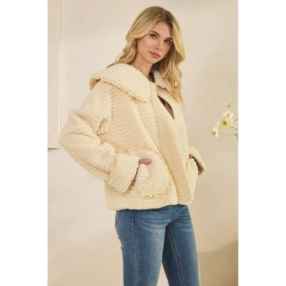 Sherpa Peterpan Collar