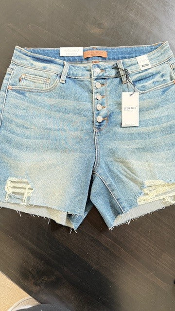 Judy Blue CURVY SHORTS Vintage Wash Button Fly